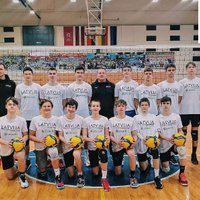 Latvijas U-17 volejbolistu izlase uzsāk nedēļu ilgu treniņnometni Daugavpilī