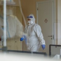 Latvijā Covid-19 saslimšana konstatēta 1084 cilvēkiem; reģistrēti 15 nāves gadījumi