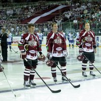 Rīgas 'Dinamo' viesos skaisti uzvar KHL debitantus 'Medveščak'