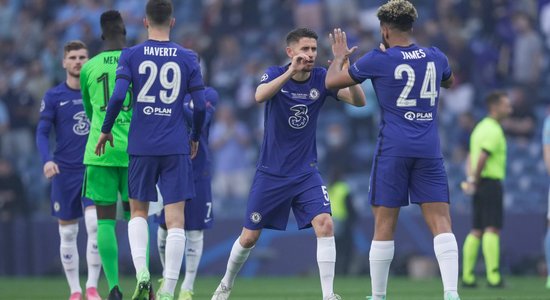 Pēc Abramovičam piemērotajām sankcijām 'Chelsea' vēlās spēlēt aiz slēgtām durvīm