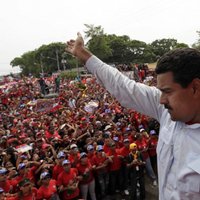 Venecuēlas prezidenta amata kandidāts Maduro draud vēlētājiem ar senu lāstu