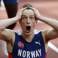 Varholms Tokijas finālā ievērojami labo pasaules rekordu 400 metru barjersprintā