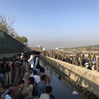Apšaudē pie Kabulas lidostas nogalināts afgāņu karavīrs