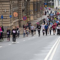 Uzziņa: Rīgā notiek Pasaules čempionāts skriešanā – kur ierobežos satiksmi