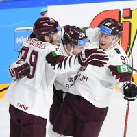 Latvija pirmo reizi vēsturē uzvar hokeja dzimteni Kanādu