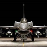 Ukrainas pilotu apmācības ar F-16 varētu sākties jūlijā, prognozē Dānijas ministrs