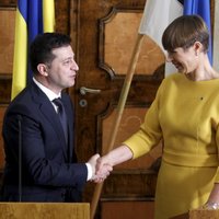 Kaljulaida, tiekoties ar Zelenski, pauž atbalstu reformām Ukrainā
