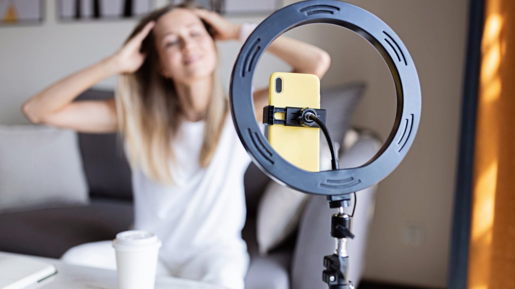 Ramona Miglāne, Evija Velvele: Finfluenceri – kur beidzas izglītošana un sākas licencējama konsultēšana?