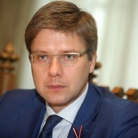 Ušakovs: Tiesas lēmums apķīlāt mantu 'iedragās' memoriāla izbūves plānus Zolitūdes traģēdijas vietā