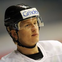 Latvijas hokejistu pārstāvētie klubi ar uzvarām sāk VHL izslēgšanas cīņas