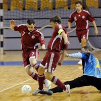 Сборная Латвии по футзалу спасла матч против белорусов