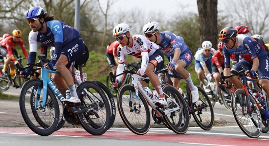 Liepiņš turpina dominēt Latvijas čempionātā grupas braucienā