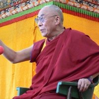 Igaunijas prezidents neoficiāli tiksies ar Dalailamu