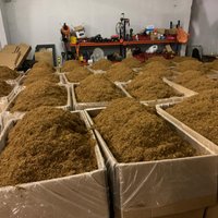 ФОТО. Сотрудники VID обнаружили подпольное хранилище табака: изъято 24 тонны