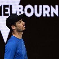 'Australian Open': Marejs izstājas otrajā kārtā, Medvedevs apklusina Kiriosu