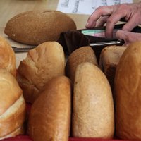 KP negūst pierādījumus par konkurences riskiem maizes tirgū