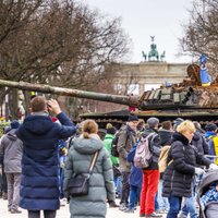 Как подбитый российский Т-72 в Берлине стал "танком раздора"