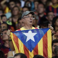UEFA Čempionu līgas uzvarētāji 'FC Barcelona' par fanu dziesmām 'noštrāfēti' ar 30 tūkstošiem eiro