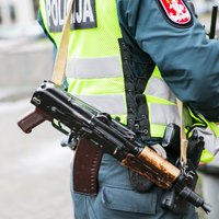 AKS-74U skandāls: Lietuvas policija atsakās no 'kalašņikoviem'