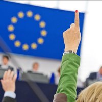 Cīņa par sievietēm Eiropas Komisijā: dāmas Junkeram lūdz aizstāvēt līdztiesību
