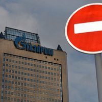 США ввели санкции против РФ: меры коснулись "Газпрома" и "Сбербанка"