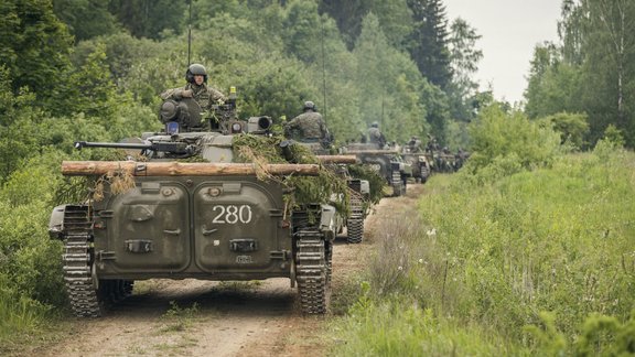 Militāro mācību 'Saber Strike' lauka taktiskais vingrinājums ārpus Ādažu poligona - 21