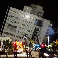 Taivānā zemestrīcē sagrauj mājas; vismaz divi cilvēki gājuši bojā