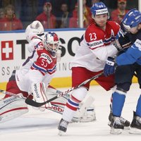 Latvijas hokeja izlases PČ pretiniecēm mainīgas sekmes pārbaudes spēlēs