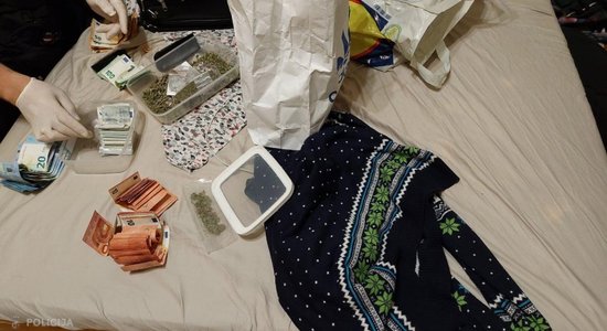 ФОТО. В Риге на сбыте наркотиков попались граждане Швеции и Норвегии