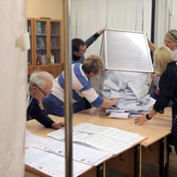 Nobalsojušo aptauja: 'Vienotā Krievija' ieguvusi 45% balsu