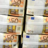 Nedēļas laikā no Latvijas bankām aizplūduši 365 miljoni eiro