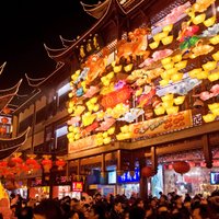 Красное на белом: почему не все в Китае радуются Лунному Новому году