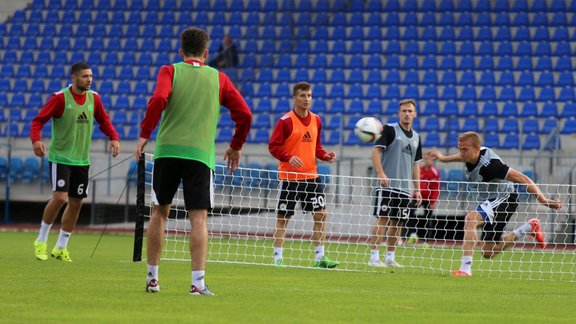 Futbols, Latvijas izlases treniņš pirms spēlēm pret Turciju un Čehiju - 36