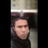 Video: Stambulas šāvējs pirms slaktiņa uz ielas filmējis pats sevi