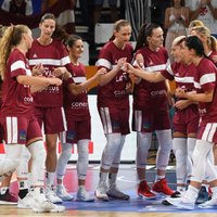 Latvijas basketbolistes aizvada pēdējo PK spēli pret spēcīgo ASV valstsvienību