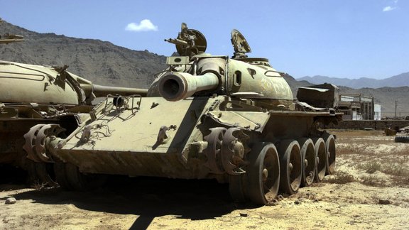 T-54A_and_T-55_at_Bagram_Air_Base