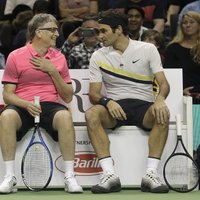 Rodžers Federers un Bils Geitss labdarības spēlē savāc divus miljonus dolāru
