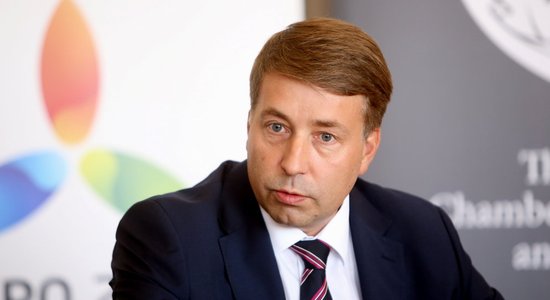 ES minimālās algas apjomam Latvija pietuvināties nevar, atzīst Augulis