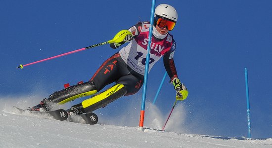 Gedra un Bondare Baltijas kausa ietvaros Itālijā uzvar Latvijas čempionātā milzu slalomā