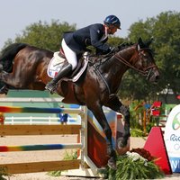 Francijas zirgi un jātnieki sagādā valstij pirmo olimpisko zelta medaļu Rio