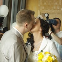 Rīgas televīzijas tornī notikušas pirmās kāzas