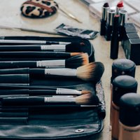 Красота и чистота: как правильно чистить инструменты для макияжа