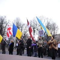 В Риге протестовали против "лживой пропаганды СМИ"