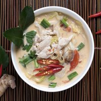 Tradicionālā taizemiešu zupa Tom Kha