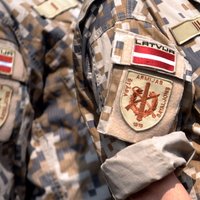 За незаконное ношение военной формы Латвии будут штрафовать на 2000 евро