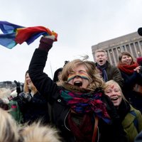 Somijā viendzimuma pāru reģistrētās partnerattiecības atzīs par laulībām