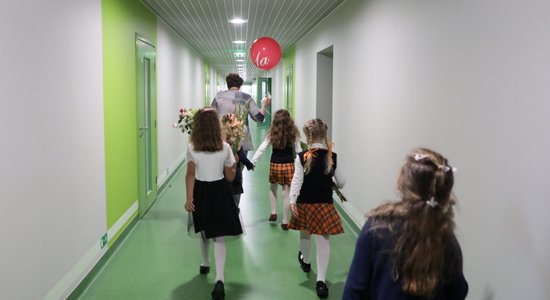 Video: Atteikšanos no krievu valodas Rubenes skolā gaida ar bažām