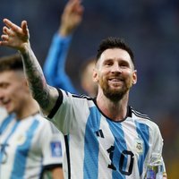 Mesi gūst savus pirmos vārtus Pasaules kausa 'play-off'; Argentīna nervozi iekļūst ceturtdaļfinālā