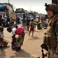 ES nosūtīs karavīrus uz vardarbības pārņemto Centrālāfrikas Republiku