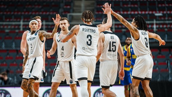 Basketbols, Čempionu līga: VEF Rīga - Peristeri